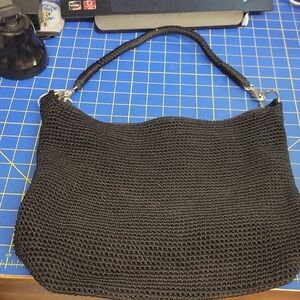 Lina Black 10" x 4" x 11" Handbag 17" Handle Interior Pockets